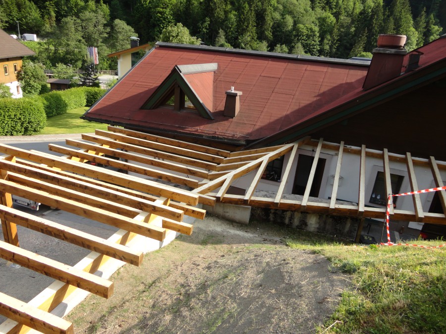 Holzbau-Zimmerei-Carport-Pinzgau-2