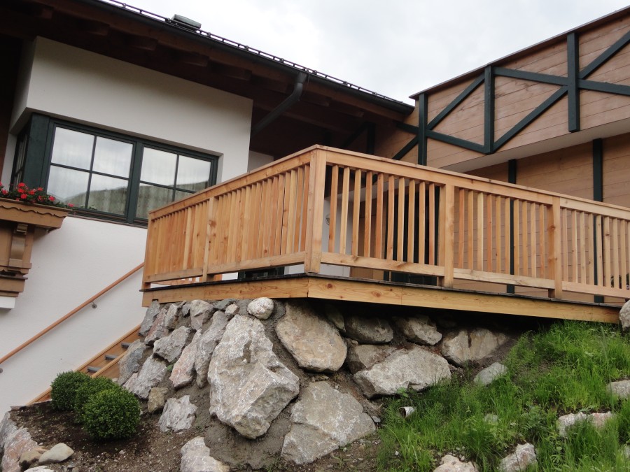 Holzbau-Zimmerei-Terrasse-Pinzgau-1