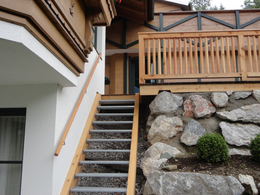 Holzbau-Zimmerei-Terrasse-Pinzgau-2